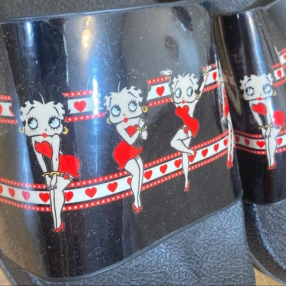 Betty Boop Womens Slides - Picture 5 of 5